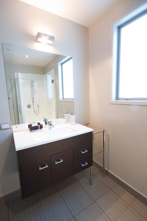 Bay Breeze Accommodation Cooks Beach Bagian luar foto
